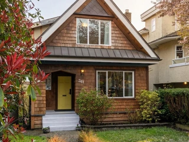 House for sale in North Vancouver, North Vancouver, 261 E 4th Street, 263138697 | Realtylink.org