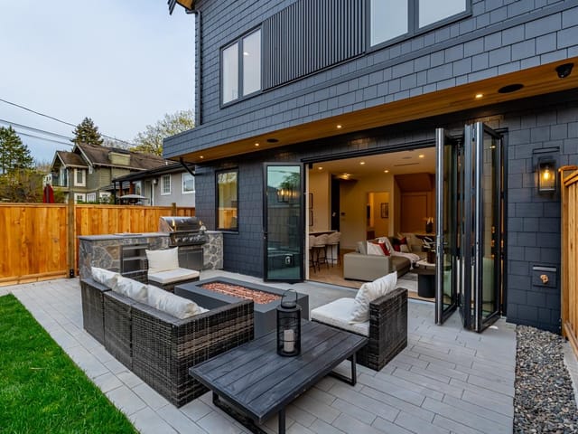 1/2 Duplex for sale in Vancouver, Vancouver West, 2 3345 W 13th Avenue, 263138751 | Realtylink.org