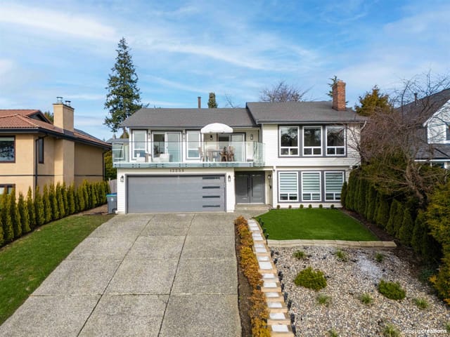 House for sale in Surrey, South Surrey White Rock, 13259 14 Avenue, 263138839 | Realtylink.org