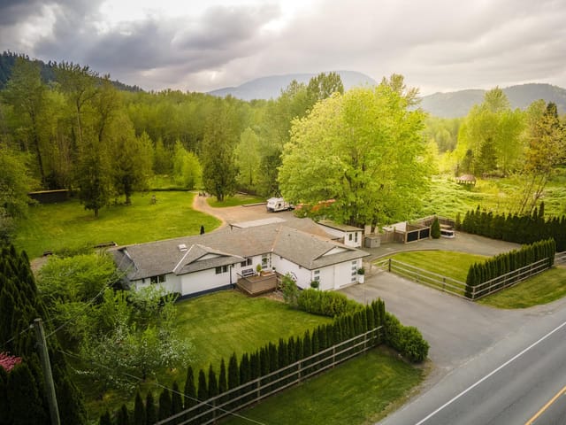 House for sale in Sardis - Chwk River Valley, Sardis, 46750 Chilliwack Lake Road, 263139066 | Realtylink.org