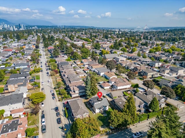 House for sale in Burnaby, Burnaby East, 7520 Canada Way, 263139127 | Realtylink.org