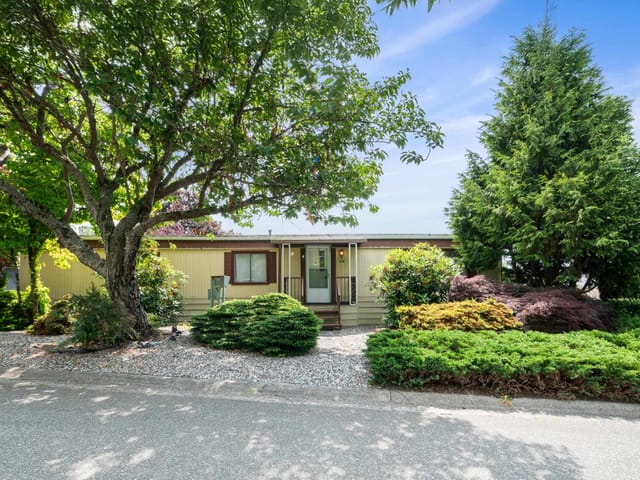 Manufactured Home for sale in Surrey, South Surrey White Rock, 2184 Cumbria Drive, 263139154 | Realtylink.org