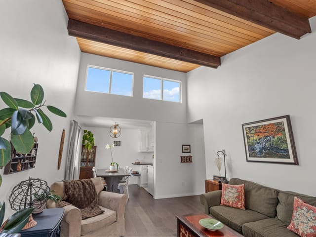 Apartment for sale in Delta, Tsawwassen, 301 5553 16 Avenue, 263139222 | Realtylink.org
