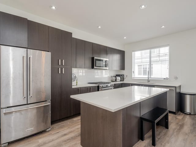 Townhouse for sale in White Rock, South Surrey White Rock, 60 158 171 Street, 263139262 | Realtylink.org