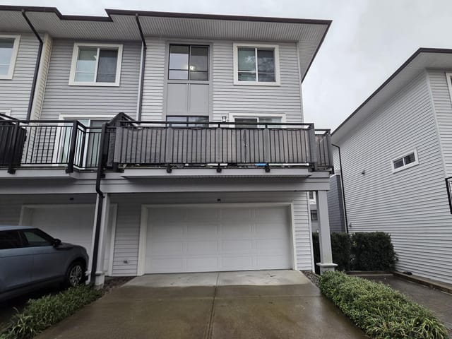 Townhouse for sale in Surrey, Cloverdale, 708 18505 Laurensen Place, 263139287 | Realtylink.org