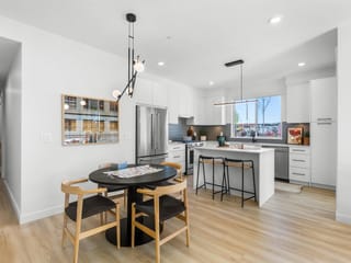 Apartment for sale in Abbotsford, Abbotsford, 203 2771 Montrose Avenue, 263139330 | Realtylink.org