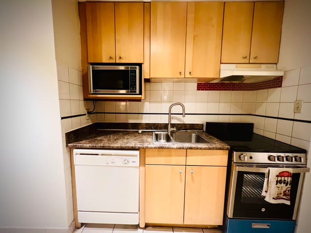 Apartment for rent in North Vancouver, North Vancouver, 9 140 20th Street, 263139359 | Realtylink.org