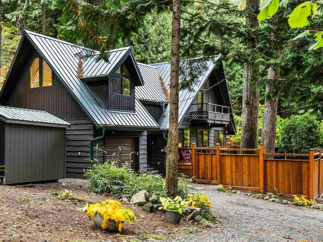 House for sale in Harrison Hot Springs, Harrison Lake, 6326 Rockwell Drive, 263139589 | Realtylink.org