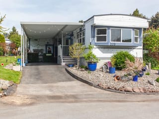 Manufactured Home for sale in Surrey, South Surrey White Rock, 209 1840 160 Street, 263139803 | Realtylink.org