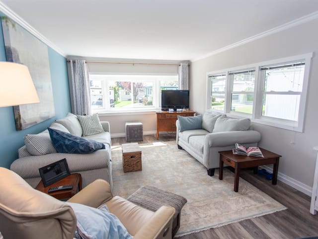 Manufactured Home for sale in Surrey, South Surrey White Rock, 209 1840 160 Street, 263139803 | Realtylink.org