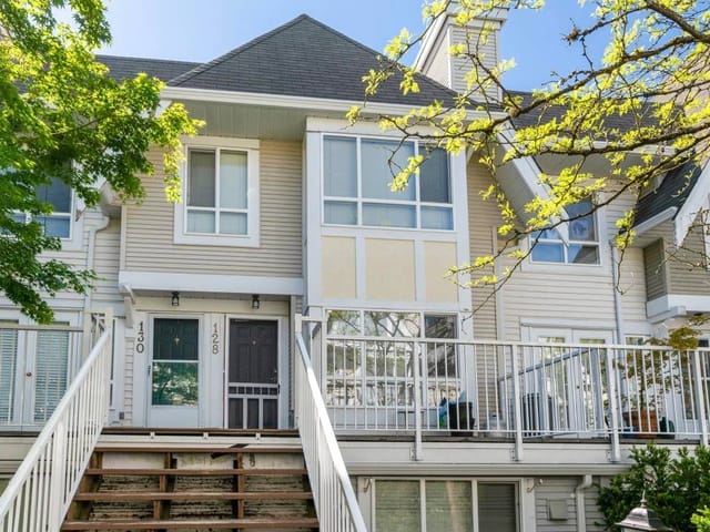 Townhouse for rent in Burnaby, Burnaby South, 121 6588 Southoaks Crescent Crescent, 263139823 | Realtylink.org