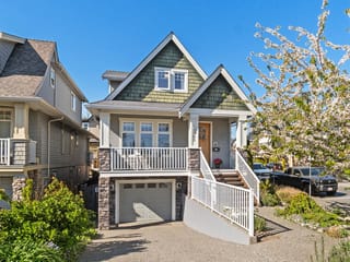 House for sale in White Rock, South Surrey White Rock, 15595 Thrift Avenue, 263139996 | Realtylink.org