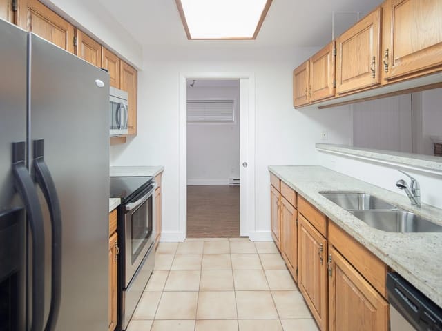 Apartment for sale in Burnaby, Burnaby South, 27 3980 Canada Way, 263140089 | Realtylink.org