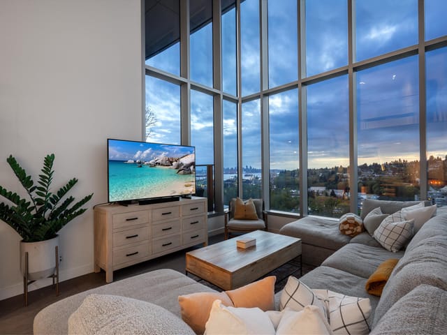 Apartment for sale in North Vancouver, North Vancouver, 2406 1500 Fern Street, 263140242 | Realtylink.org