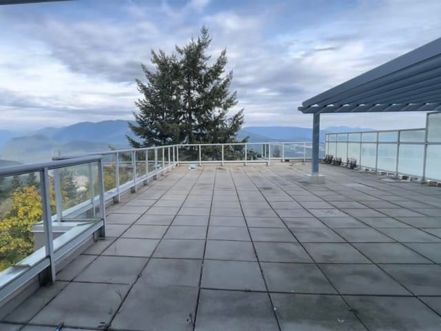 Apartment for sale in Burnaby, Burnaby North, 803 9262 University Crescent, 263140291 | Realtylink.org