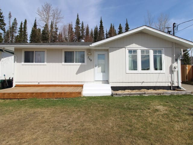 House for sale in Mackenzie, Mackenzie, 208 Blackwater Crescent, 263140292 | Realtylink.org