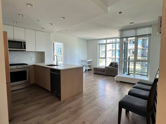 Apartment for rent in Burnaby, Burnaby North, 404 8940 University Crescent, 263140355 | Realtylink.org