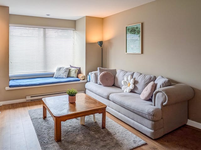 Apartment for sale in Burnaby, Burnaby South, 204 5000 Imperial Street, 263140359 | Realtylink.org
