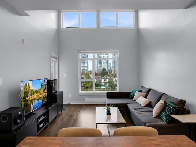 Apartment for sale in Burnaby, Burnaby South, PH5 5248 Grimmer Street, 263140363 | Realtylink.org