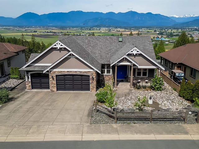 House for sale in Chilliwack, Chilliwack, 7319 Mount Thurston Drive, 263140422 | Realtylink.org