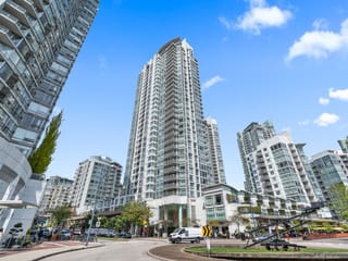 Apartment for sale in Vancouver, Vancouver West, 3605 1199 Marinaside Crescent, 263140438 | Realtylink.org