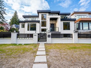 House for sale in Surrey, South Surrey White Rock, 13511 Marine Drive, 263140518 | Realtylink.org