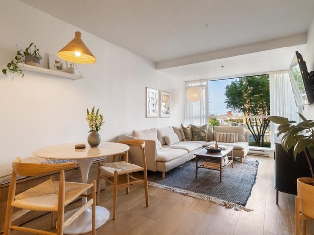 Apartment for sale in Vancouver, Vancouver East, 404 2770 Sophia Street, 263140530 | Realtylink.org