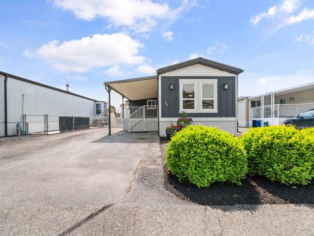 Manufactured Home for sale in Chilliwack, Chilliwack, 39 9055 Ashwell Road, 263140569 | Realtylink.org
