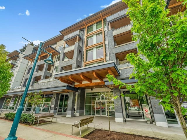 Apartment for sale in Port Moody, Port Moody, 606 3229 St Johns Street, 263140589 | Realtylink.org