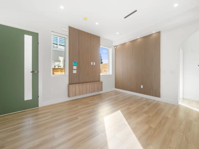 1/2 Duplex for sale in Vancouver, Vancouver East, 1 3583 Haida Street, 263140654 | Realtylink.org