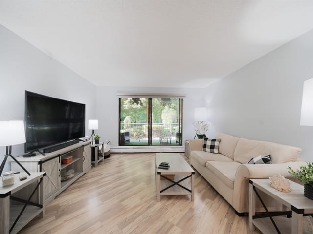 Apartment for sale in Burnaby, Burnaby North, 107 3911 Carrigan Crescent, 263140792 | Realtylink.org