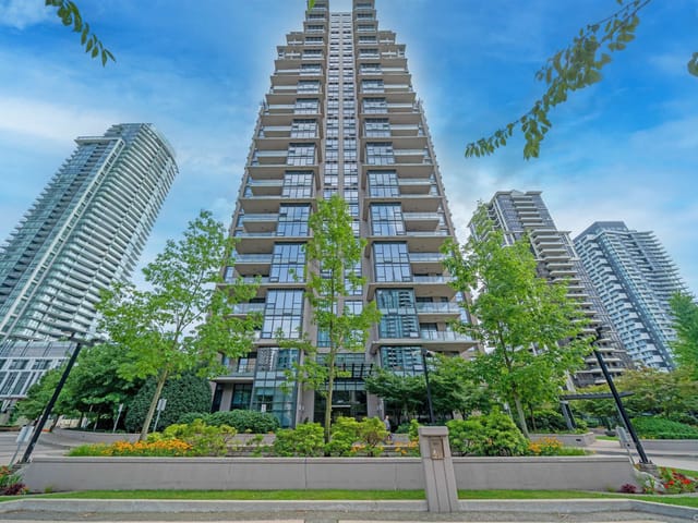Apartment for rent in Burnaby, Burnaby North, 201 2077 Rosser Avenue, 263140908 | Realtylink.org