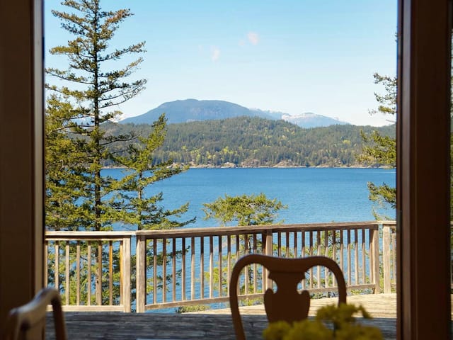 House for sale in Bowen Island, Bowen Island, 520 Smugglers Cove Road, 263141024 | Realtylink.org