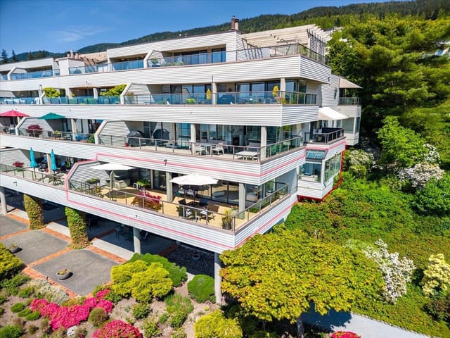 Apartment for sale in West Vancouver, West Vancouver, 25 2236 Folkestone Way, 263141108 | Realtylink.org