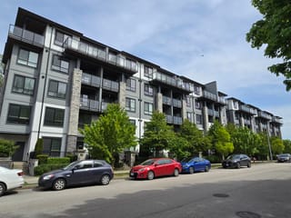 Apartment for sale in Surrey, North Surrey, 418 15351 101 Avenue, 263141114 | Realtylink.org