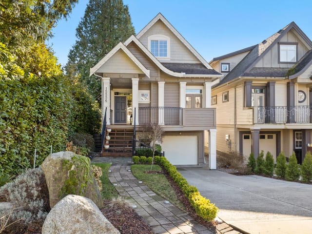 House for sale in White Rock, South Surrey White Rock, 15556 Goggs Avenue, 263141257 | Realtylink.org