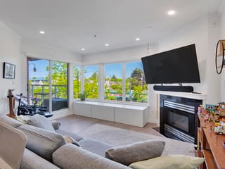 Apartment for sale in Vancouver, Vancouver West, 207 3280 W Broadway, 263141268 | Realtylink.org