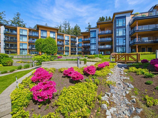 Apartment for sale in White Rock, South Surrey White Rock, 505 14855 Thrift Avenue, 263141294 | Realtylink.org