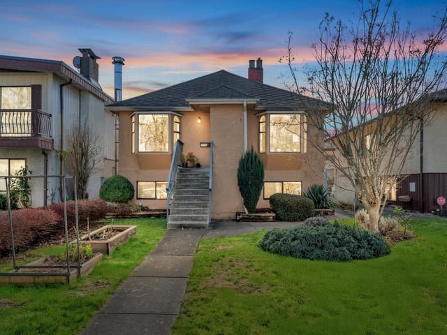 House for sale in Vancouver, Vancouver East, 2576 Parker Street, 263141369 | Realtylink.org