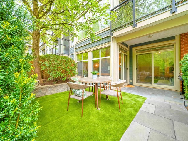 Apartment for sale in Port Moody, Port Moody, 101 201 Morrissey Road, 263141416 | Realtylink.org