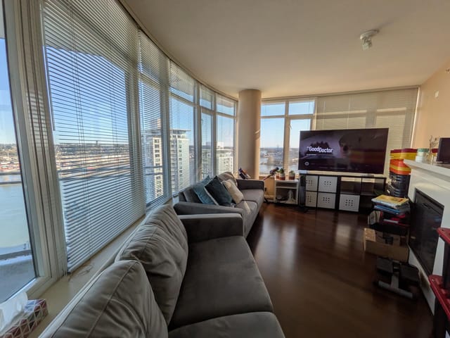 Apartment for sale in New Westminster, New Westminster, 3301 892 Carnarvon Street, 263141498 | Realtylink.org