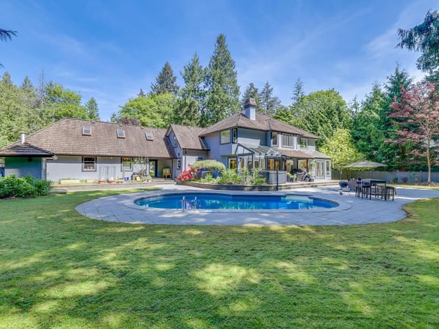 House for sale in Surrey, South Surrey White Rock, 13556 18 Avenue, 263141559 | Realtylink.org
