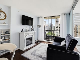 Apartment for sale in Vancouver, Vancouver West, 1703 1295 Richards Street, 263141562 | Realtylink.org