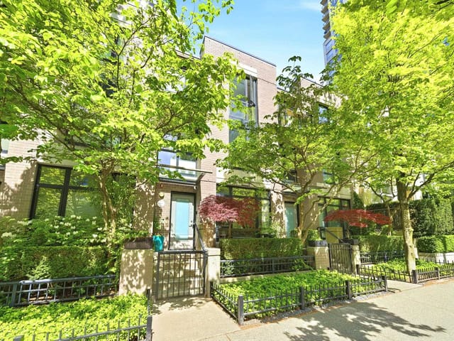 Townhouse for sale in Vancouver, Vancouver West, 1259 Richards Street, 263141658 | Realtylink.org