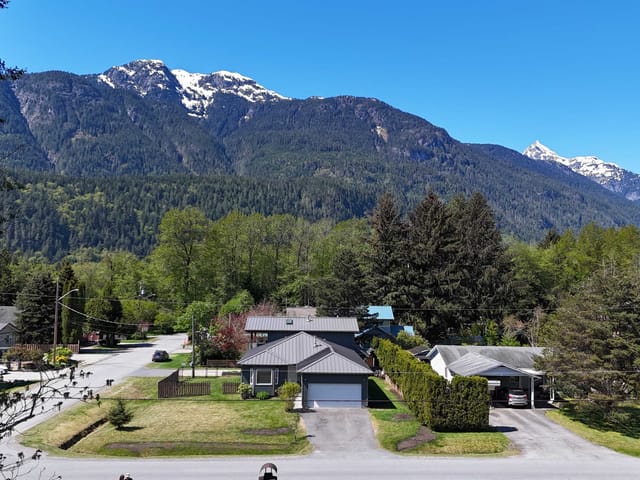 House for sale in Squamish, Squamish, 41613 Cottonwood Road, 263141742 | Realtylink.org