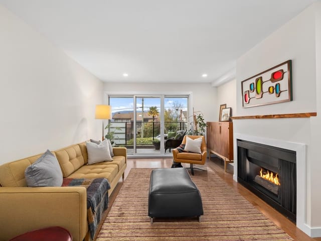Apartment for sale in Vancouver, Vancouver East, 204 2336 Wall Street, 263141748 | Realtylink.org