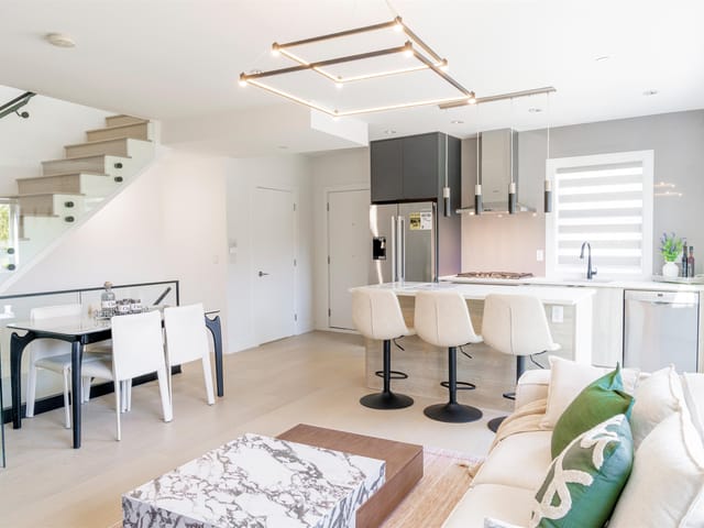 Townhouse for sale in Vancouver, Vancouver West, 7359 Oak Street, 263141791 | Realtylink.org