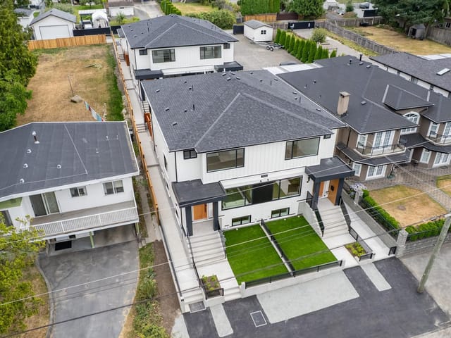 1/2 Duplex for sale in Burnaby, Burnaby South, 4 7822 Goodlad Street, 263141798 | Realtylink.org