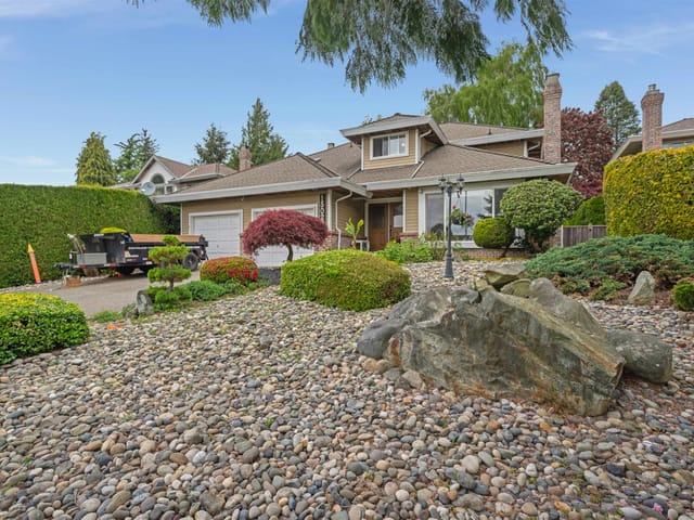 House for sale in Surrey, South Surrey White Rock, 15023 21b Avenue, 263141838 | Realtylink.org