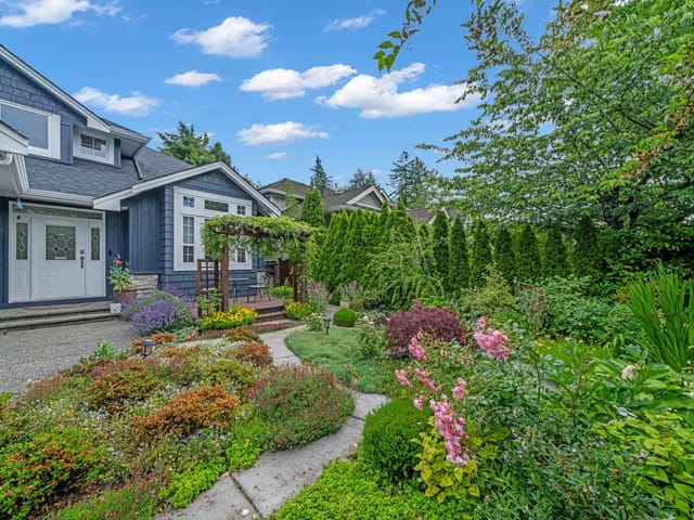 House for sale in Surrey, South Surrey White Rock, 14741 30 Avenue, 263141900 | Realtylink.org
